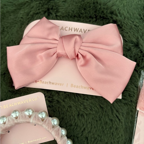 Pink Beachwaver hair accessory bundle all NWT plus mystery gifts! - Picture 4 of 9